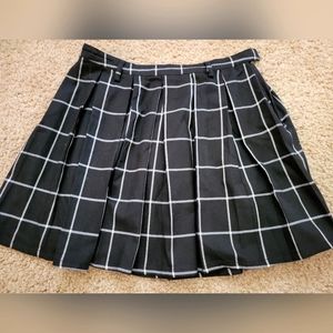 Hot topic size L pleated skirt (fits like medium)